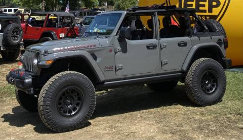 3.5 Inch Front Coil Springs 07-18 JK Or Wrangler 3.5 Inch Front Coil Springs 2018+ JL Or Wrangler 2.5 Inch Front Coil Springs 20-23 JL Or Wrangler 2.5 Inch Front Coil Springs 21+ JL 392 Or Gladiator 2.5 Inch Front Coil Springs 20+ JT