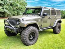 Frame Mounted Rocker Guards for Jeep JKU 4 Door Motobilt